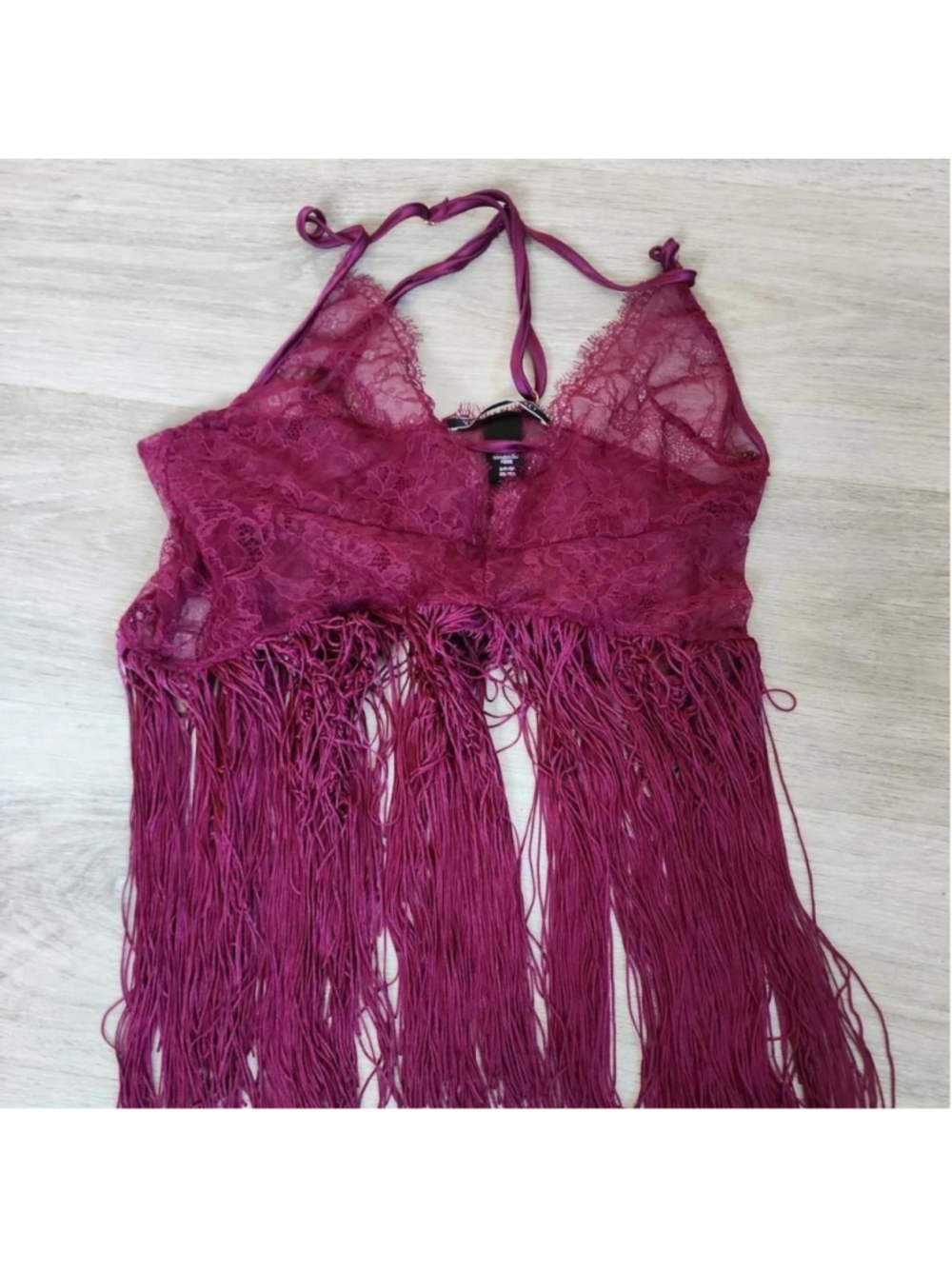 Burgundy lace fringe halter top with adjustable straps, size S #festivalvibes #b
